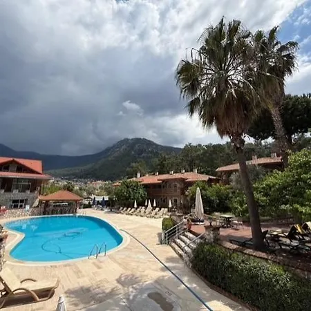 מלון Lycian Center